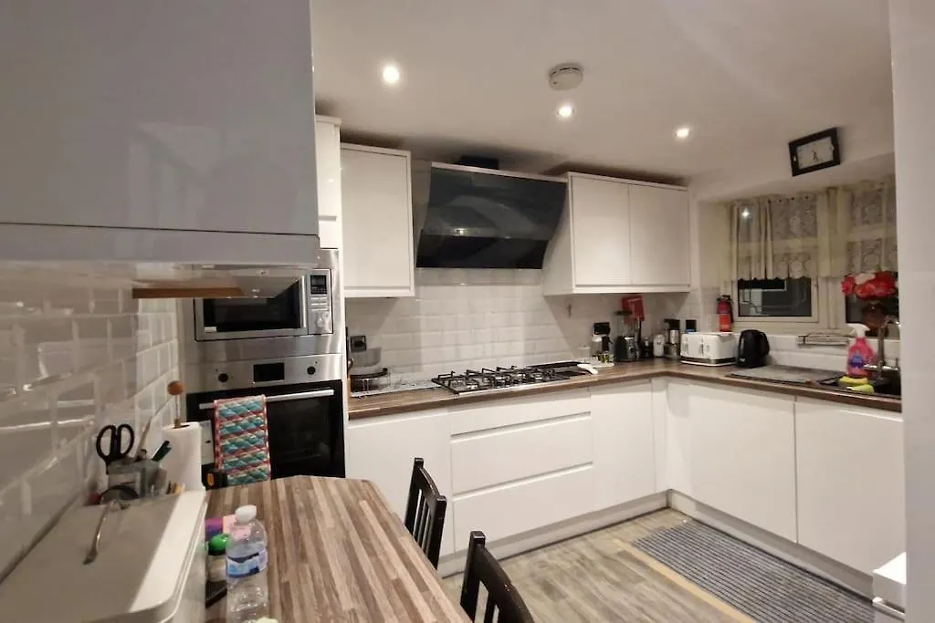 Apartment Lizola Homes Rooms Dagenham